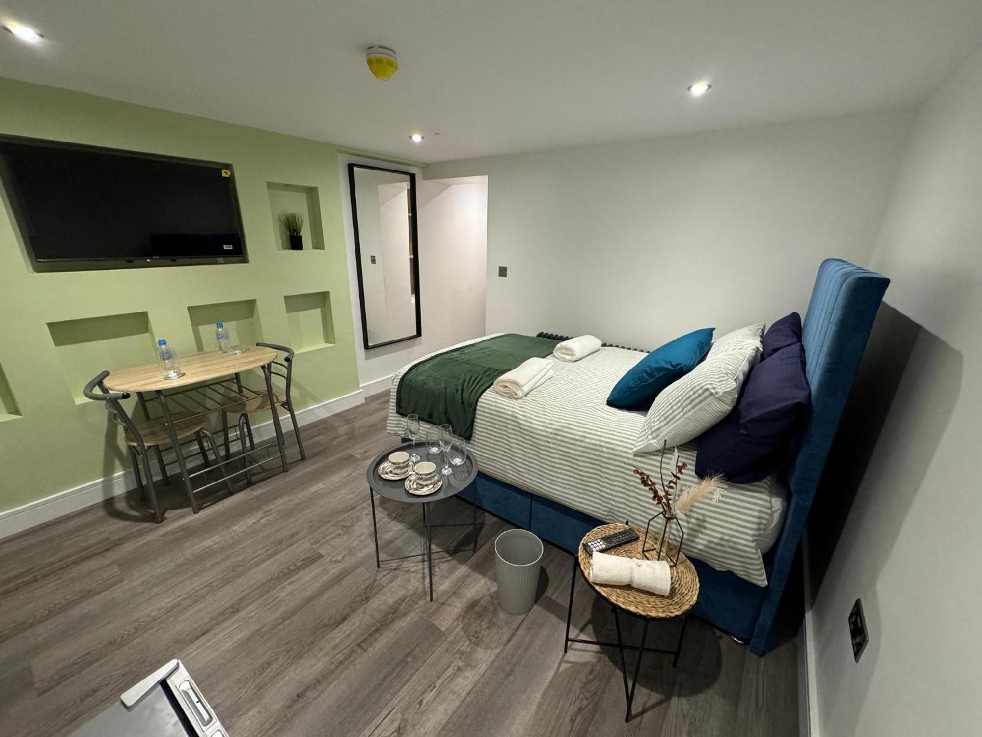 Southgate Luxury Apartments Elland Eksteriør billede