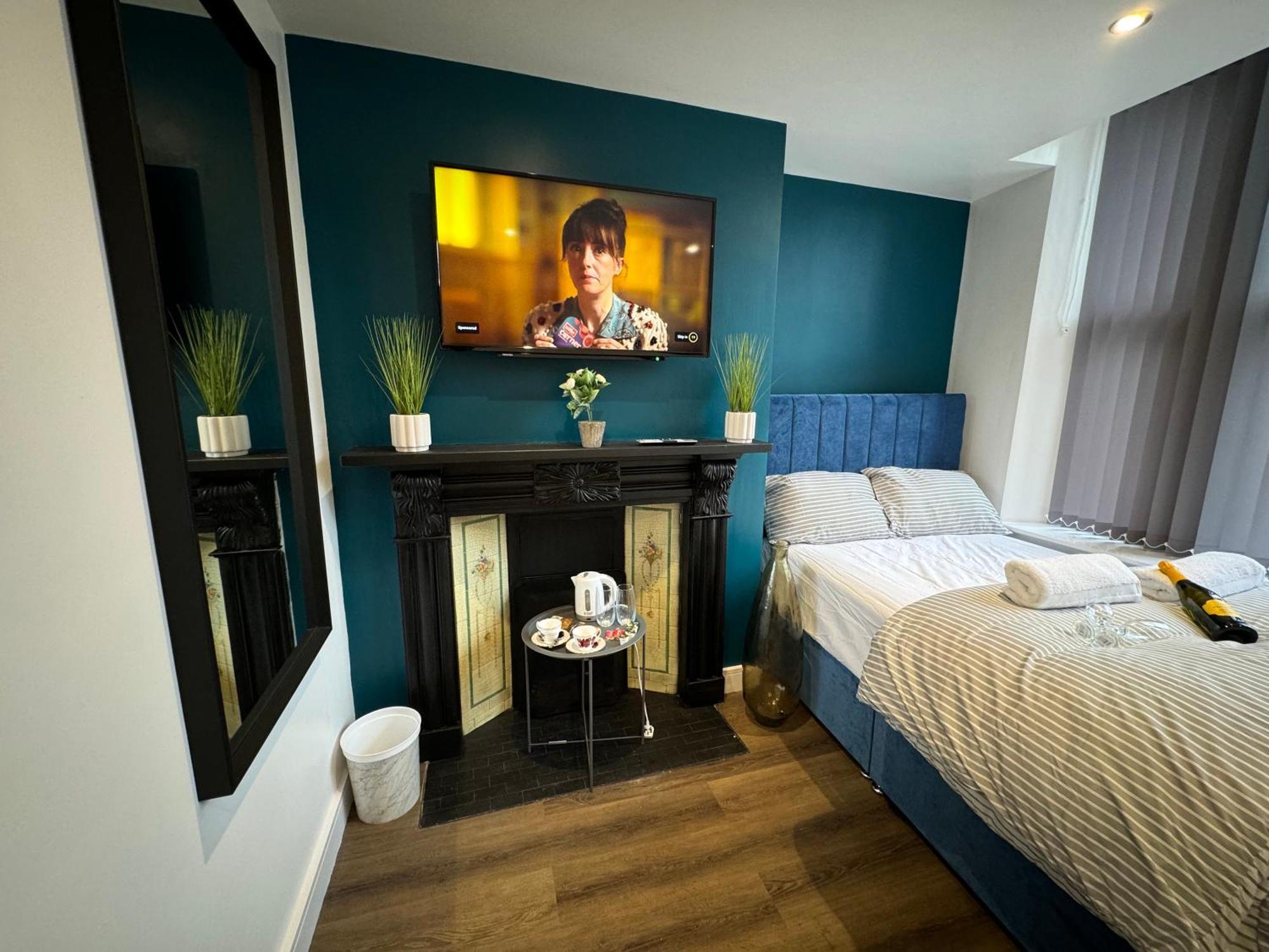 Southgate Luxury Apartments Elland Eksteriør billede