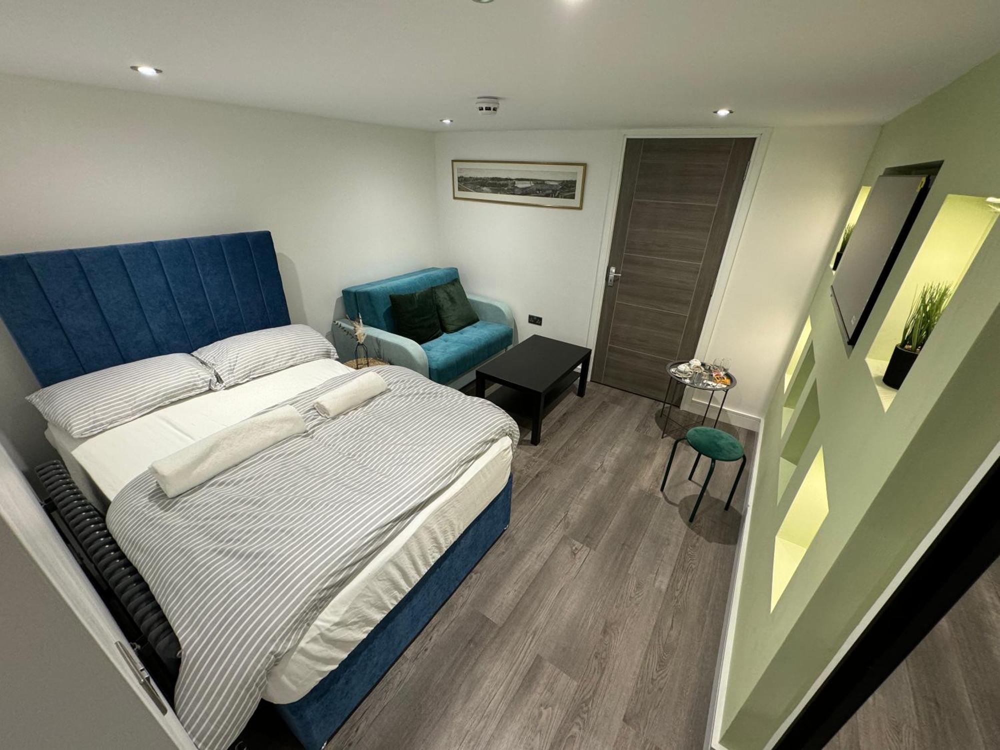 Southgate Luxury Apartments Elland Eksteriør billede