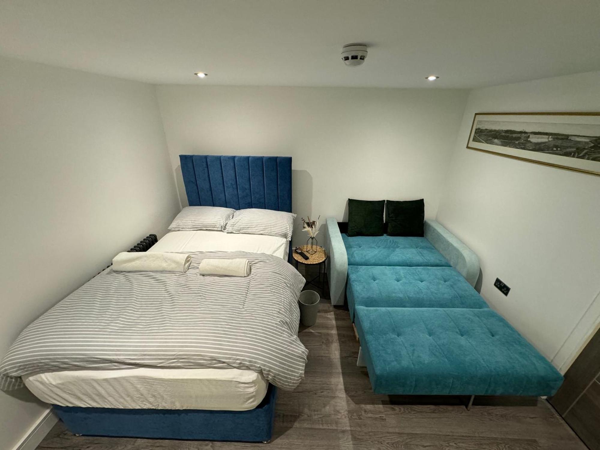 Southgate Luxury Apartments Elland Eksteriør billede