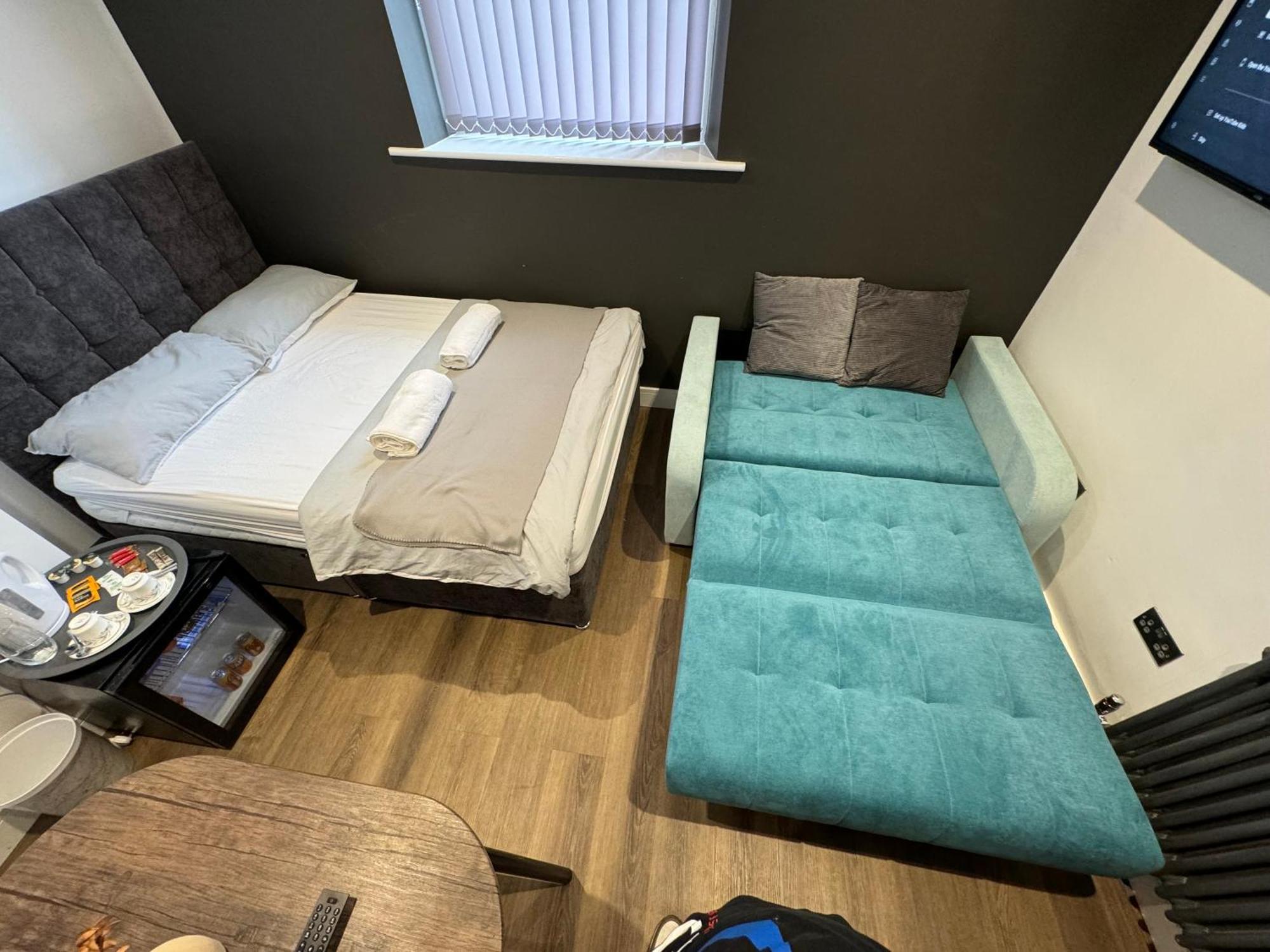 Southgate Luxury Apartments Elland Eksteriør billede