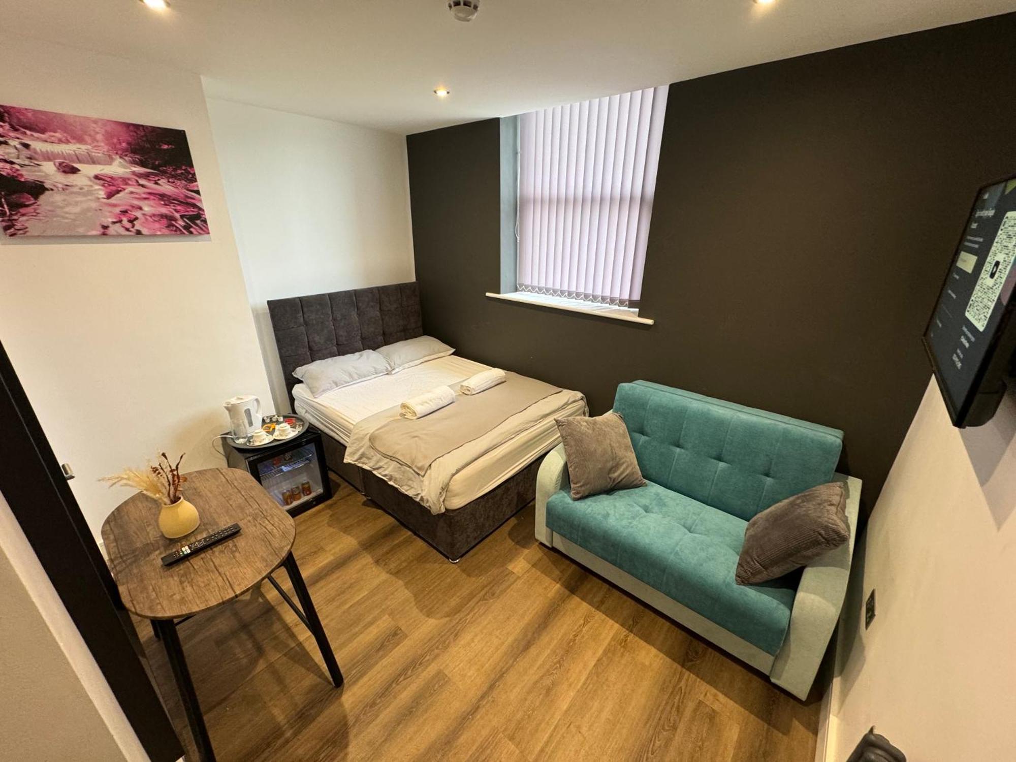 Southgate Luxury Apartments Elland Eksteriør billede